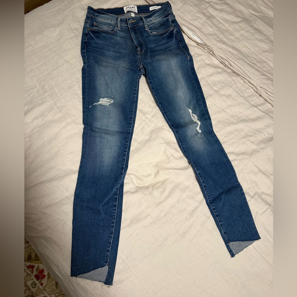 Size 27 Frame Distressed Blue Le Skinny de Jeanne — Like New